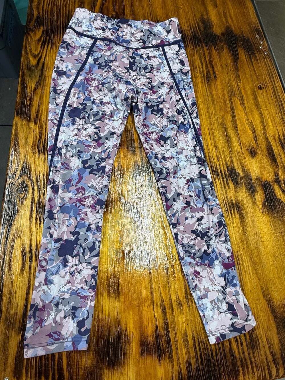 Sofia Active Leggings Size M (8-10) Floral Multi